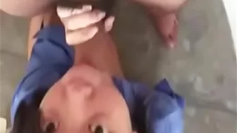 Employed chinese woman sucks cock hidden in the factory